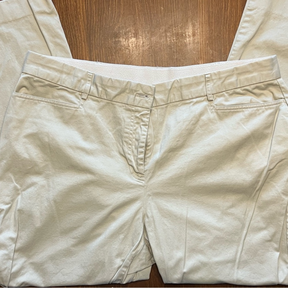 Croft & Barrow Cream Elastic Waist Capris- Size 2X - Picture 10 of 12